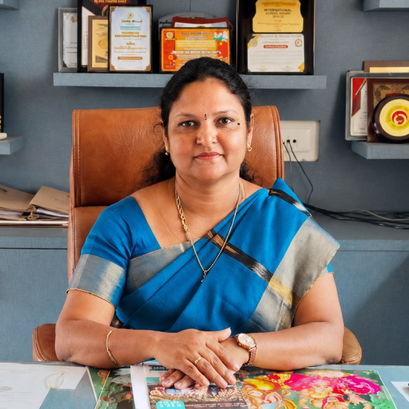 Amudha R